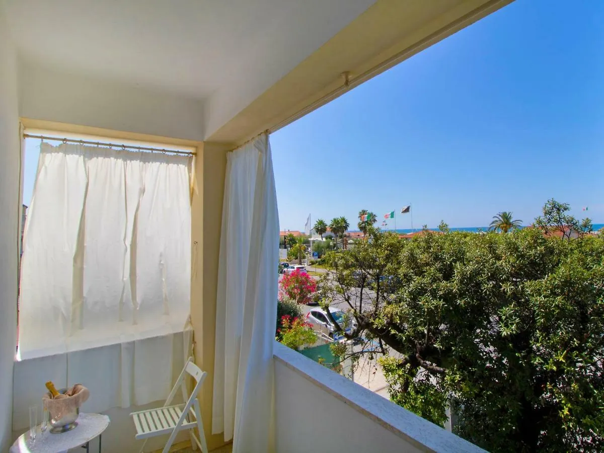 Apartment Sandra By Interhome Le Focette